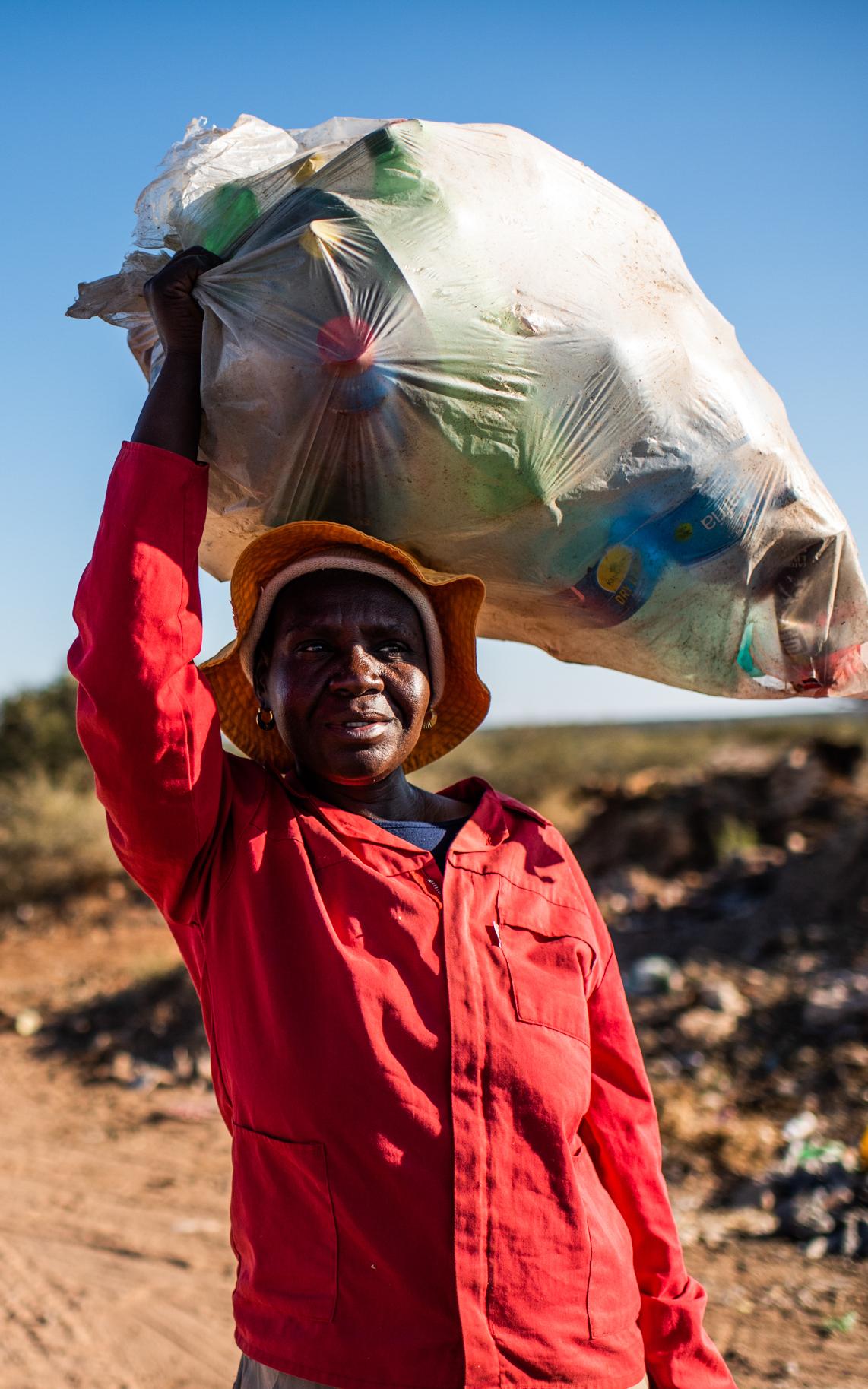 taking littered and make recycling