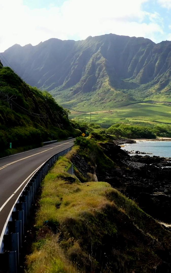Beautiful News-Coastal highway on Oahu Island, Hawaii.