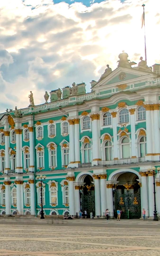 Beautiful News- St Petersburg architecture 