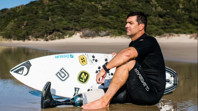 “I knew I had to get back in.” This surfer is conquering the waves after losing his leg