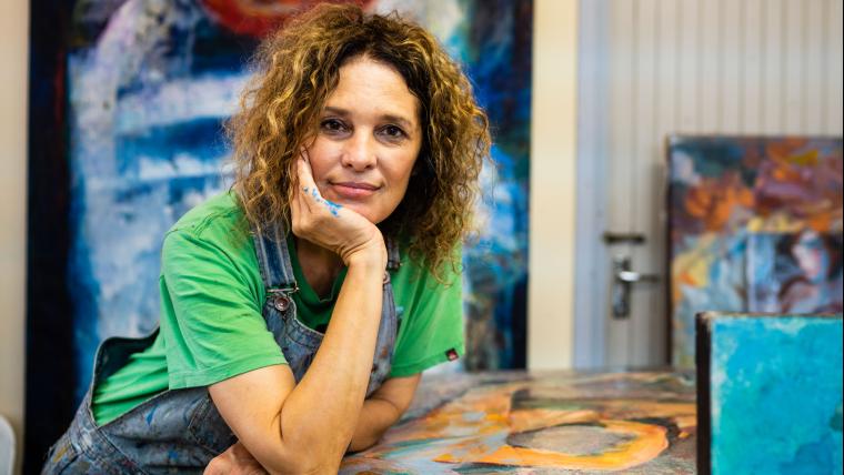 woman in her studio.