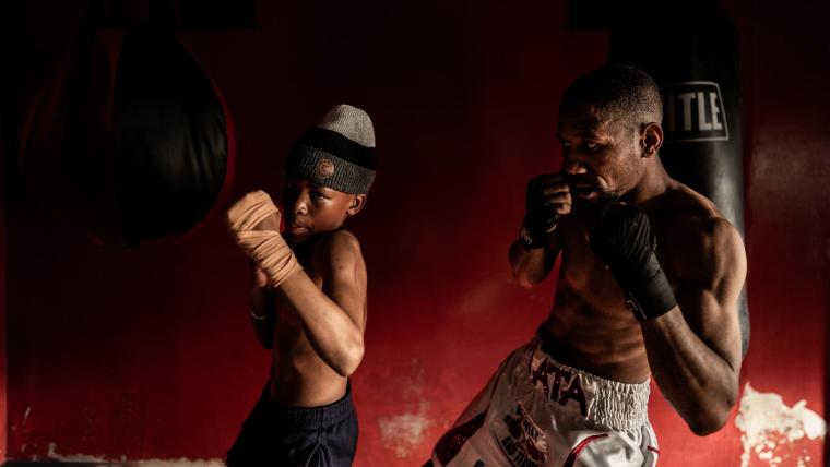 Nhlanhla Dube and Kaya Mlata from Khayelitsha Boxing Academy