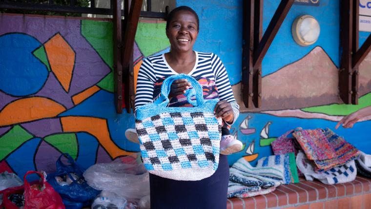  Crocheting bread bags to feed communities