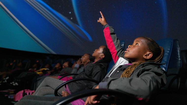 Leading Khayelitsha students to outer space